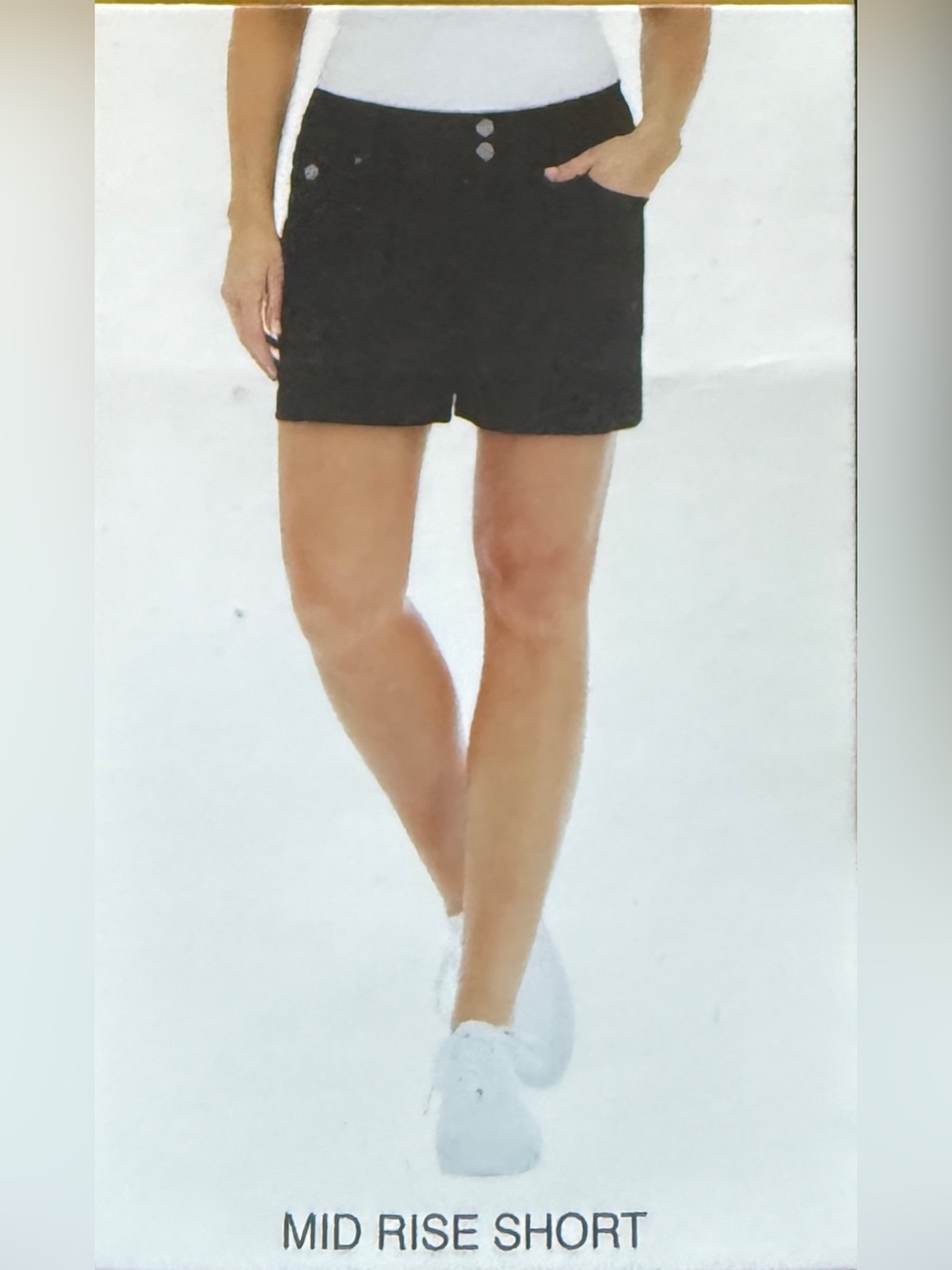 Dakota Blue Mid-Rise Black Women’s Mid Rise Shorts, Size 16